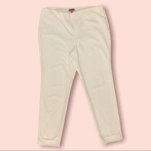 Vince camuto | Vince camuto white slim pants with side zipper size 14
